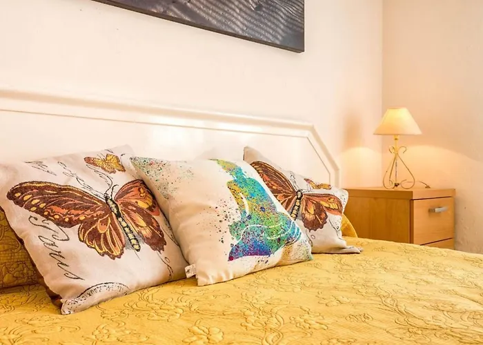 Charming In With Private Pool *