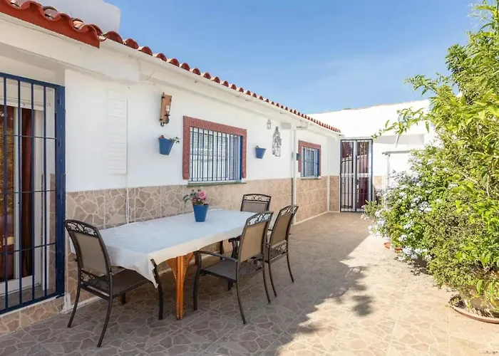 Charming In With Private Pool