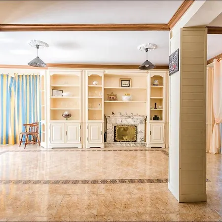 Charming In With Private Pool Vila