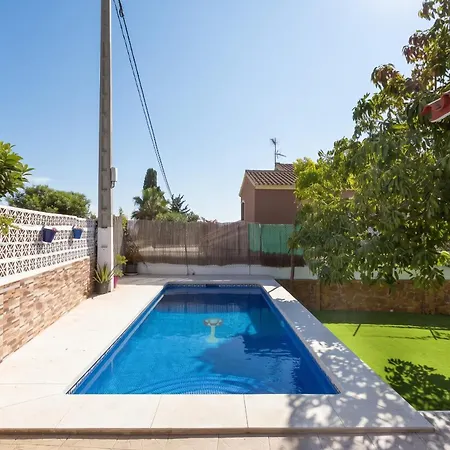 Encanto: Retreat With Private Pool Villa