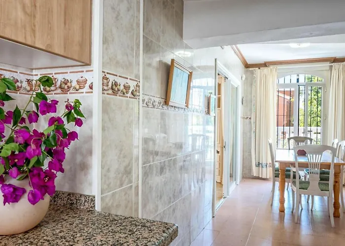 Charming In With Private Pool *