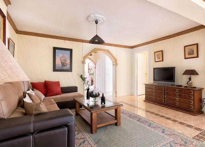 Charming In With Private Pool Villa Marbella