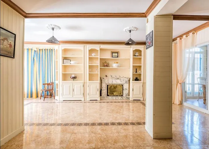 Charming In With Private Pool Willa