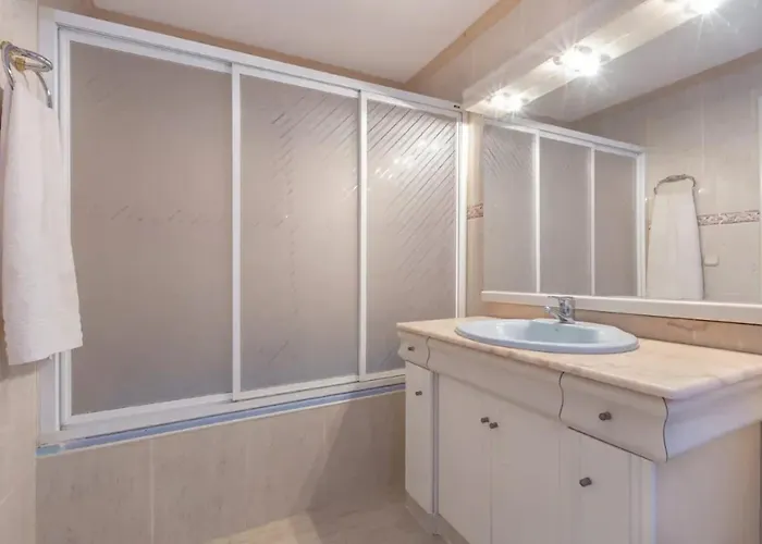 Charming In With Private Pool Marbella